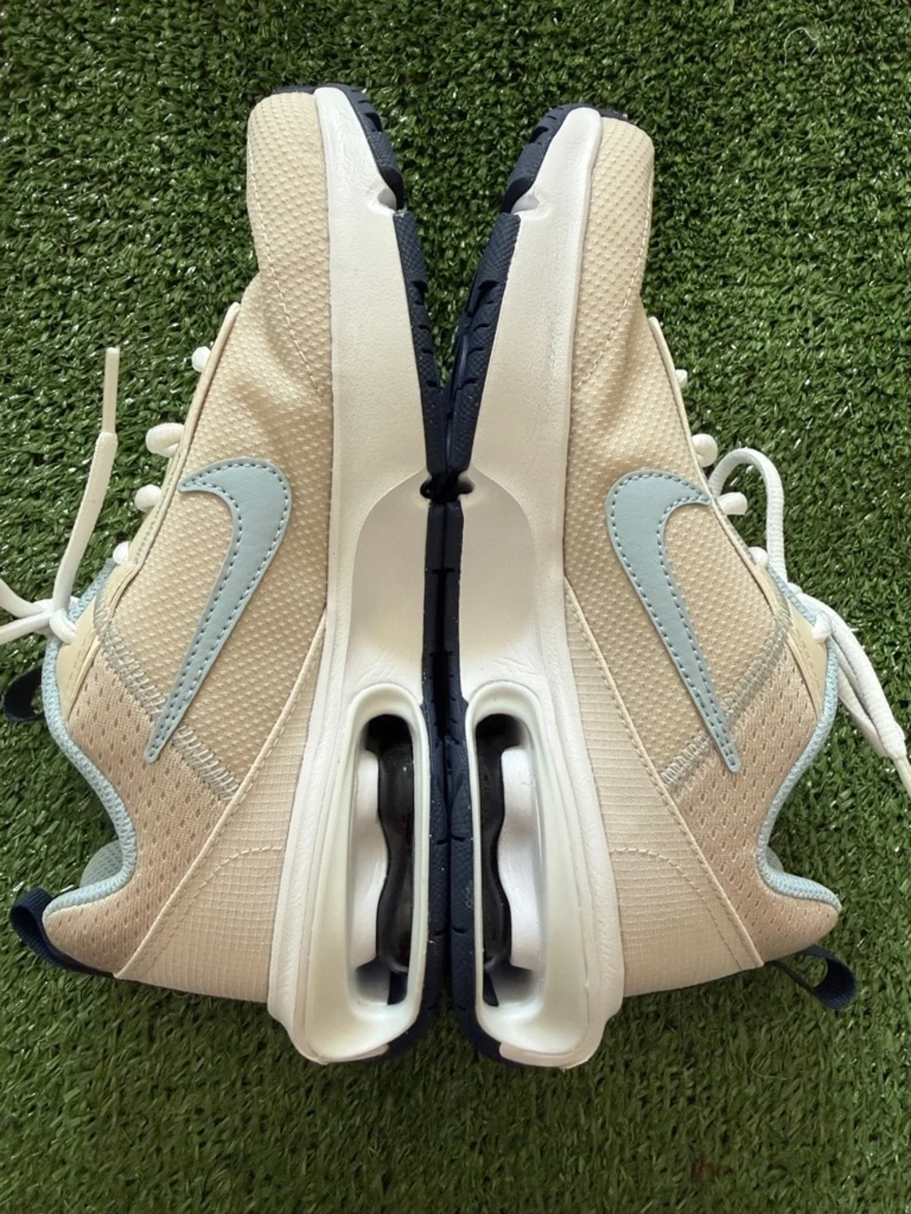 Like New Nike Air Max INTRLK Lite Kids' Light Blue/Beige Low-Top Sneaker
